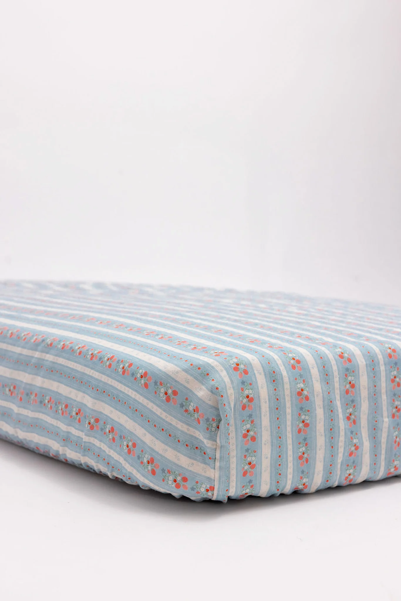 Marianne - Linen Crib Sheet